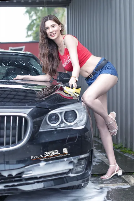 [Mzsock] NO.111 Cai Yixin car wash party, high heels and beautiful legs outdoor shot street photography#[44P]-44