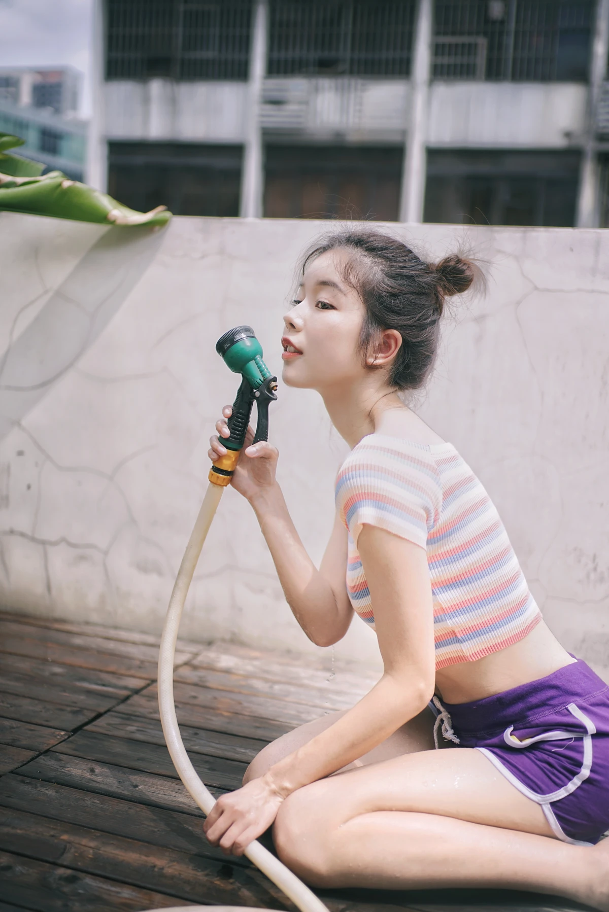 [YITUYU] 2023.01.05 Vol.2843 – The Water Gun Girl on the Rooftop circle#[25P]-11