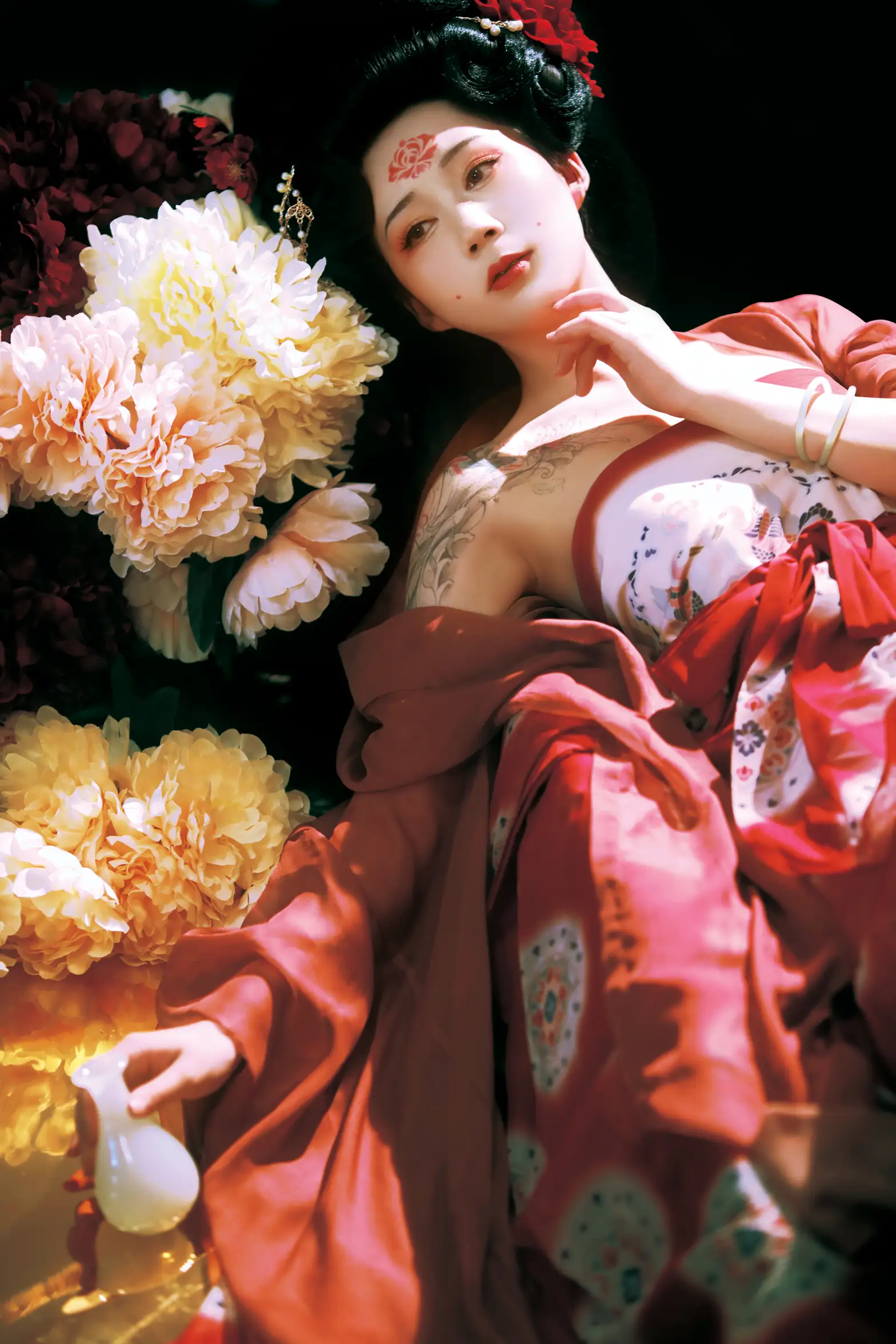 [YITUYU] 2022.08.23 Vol.1771 – The imperial concubine lies drunk among the peonies salmon#[21P]-3